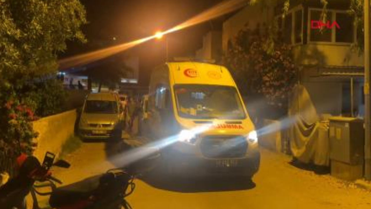 Babasının cenazesiyle 2 gün aynı evde kaldı