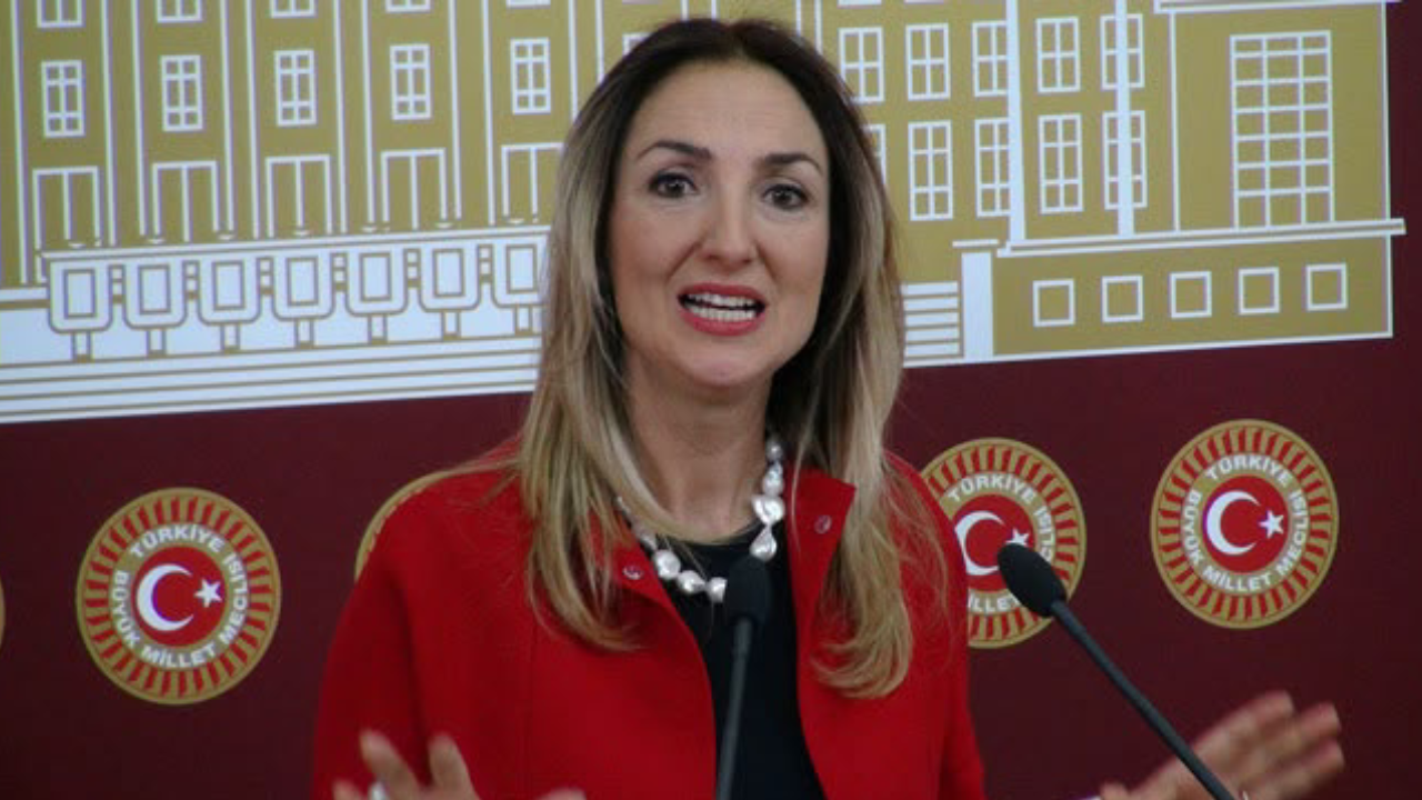 Aylin Nazlıaka’dan ‘nafaka’ iptaline tepki: Kadınların can simidi kesildi