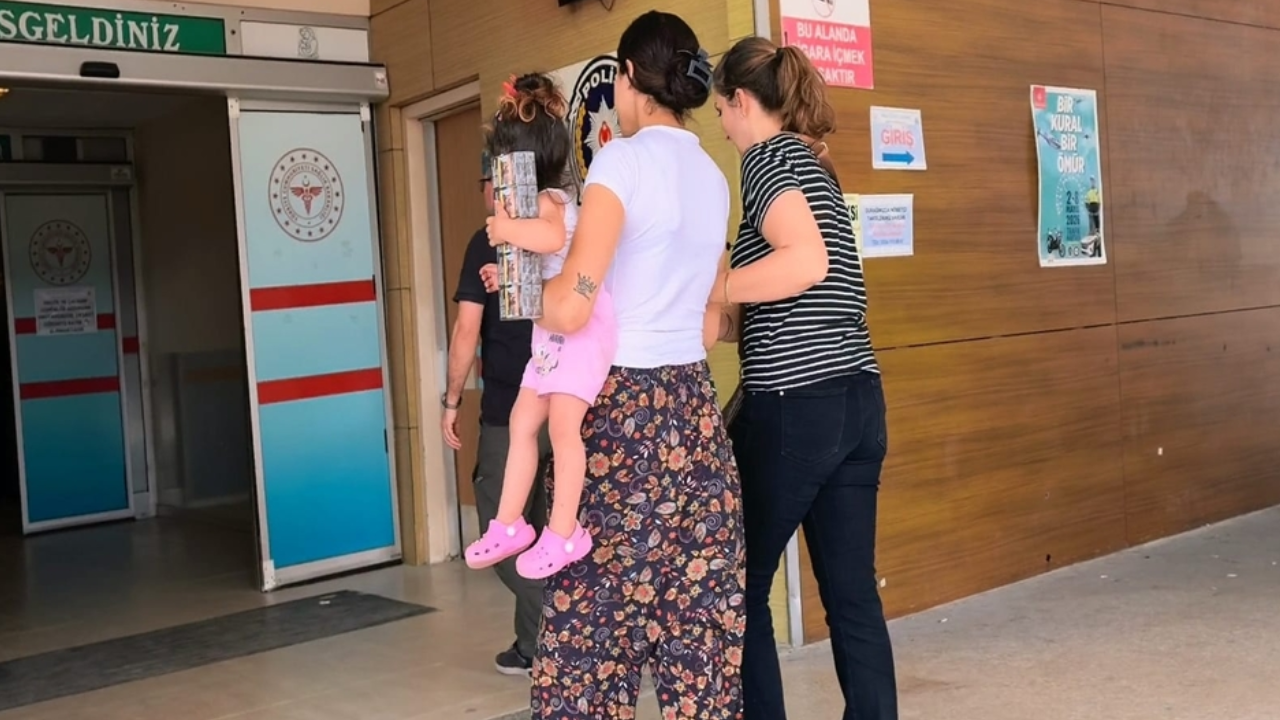 20 yaşındaki kadın 18 kez hırsızlık yaptı: Bebeğiyle yakalandı!