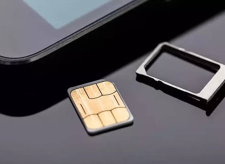 Telekom devi satıldıFransa telekom sektöründe dikkat çeken bir gelişme yaşandı. Milyonlarca abonesi bulunan SFR'yi üç rakip firma birleşerek milyarlarca avro karşısında satın aldı.