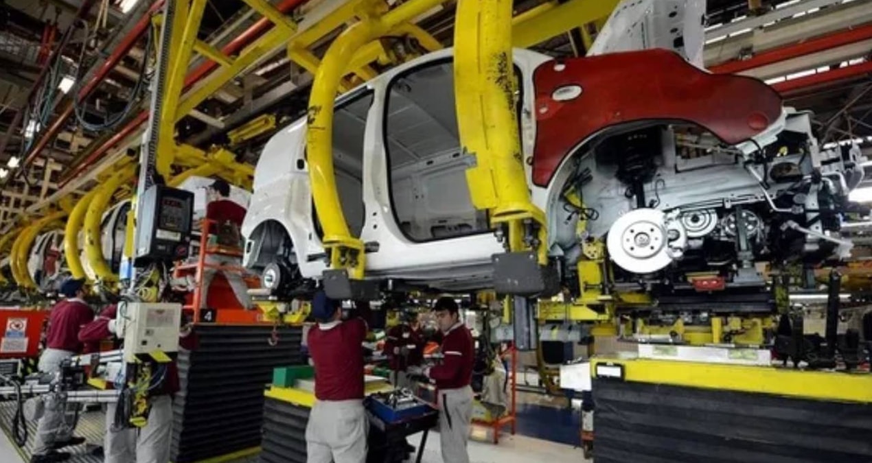 Türk otomotiv devi fabrikalarında gaza bastı: Seri üretime geçtiler