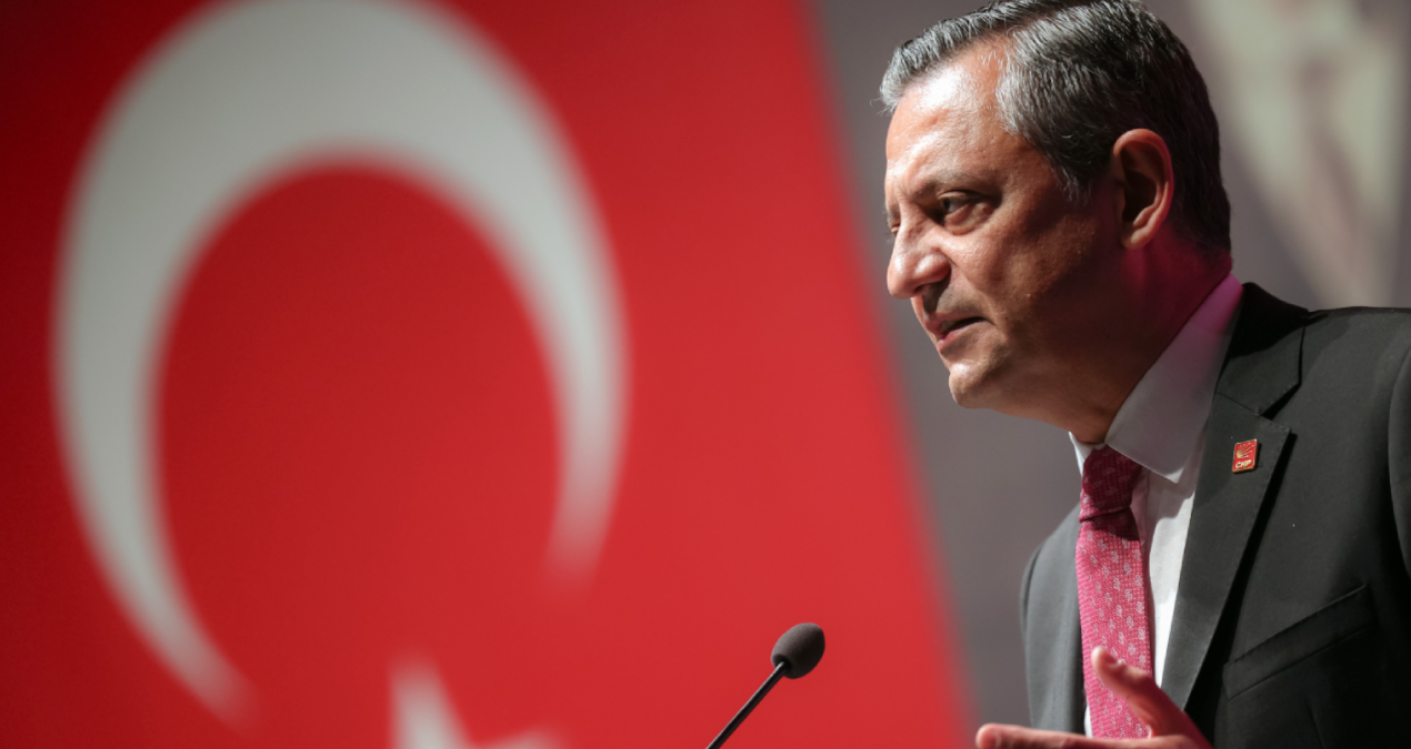 Kriz büyüyor: Özel Cuma İzmir'e gidiyor
