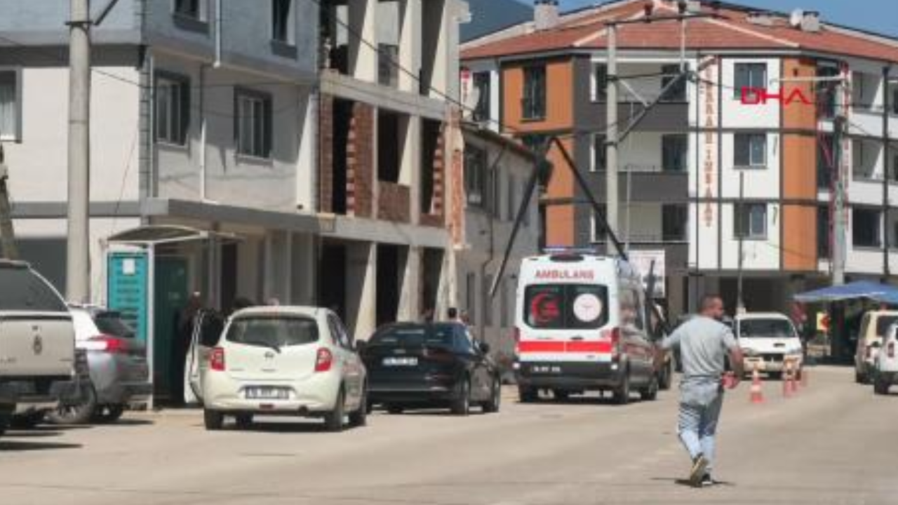 Bursa'da feci ölüm... Elektrik akımına kapılıp beton zemine düştü...