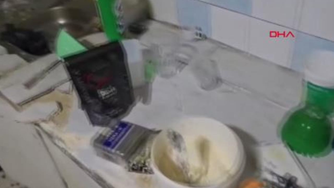 İğrenç koşullarda kaçak diş protezi imalatı! Baskında 2 kişi gözaltına alındı