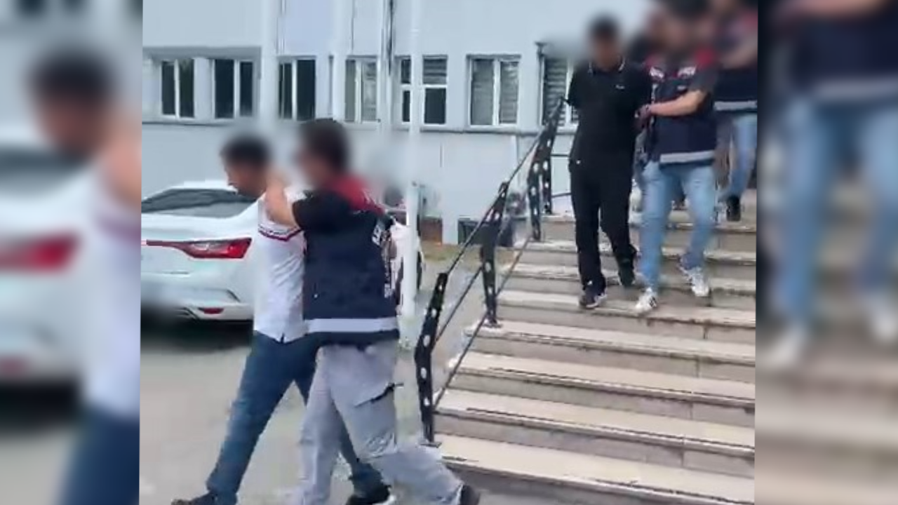 Burs vaadiyle dolandırıcılığa suç üstü! Polis mağdurun arkadaşı kılığına girdi