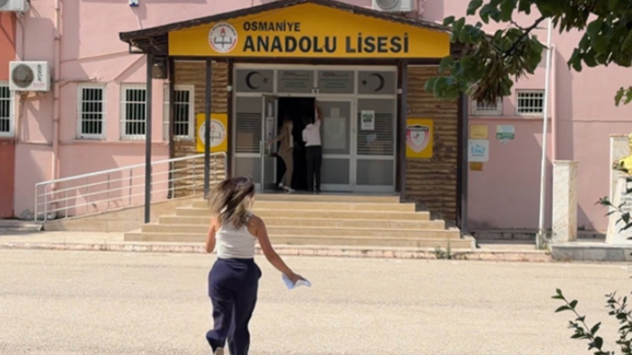 AYT koşusu çok konuşuldu: Görevliler kapıyı yüzüne kapatmıştı, şikayetçi oldu