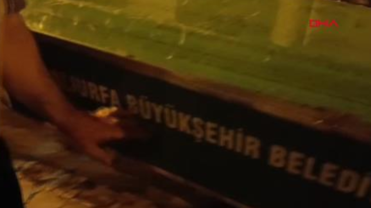 Yalnız yaşadığı evinde silahla vurulmuş halde ölü bulundu