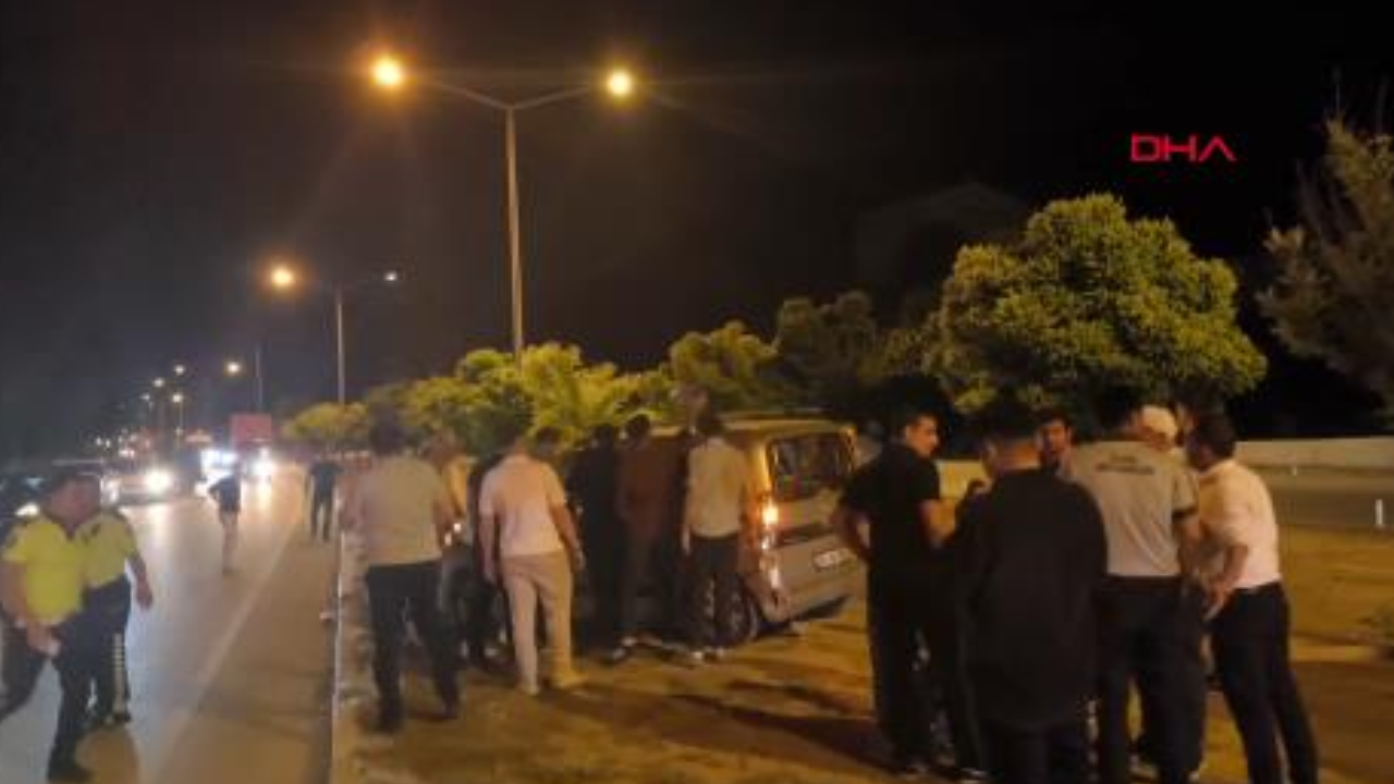 Yolcu otobüsüyle çarpışan araçta 3 kişi yaralandı