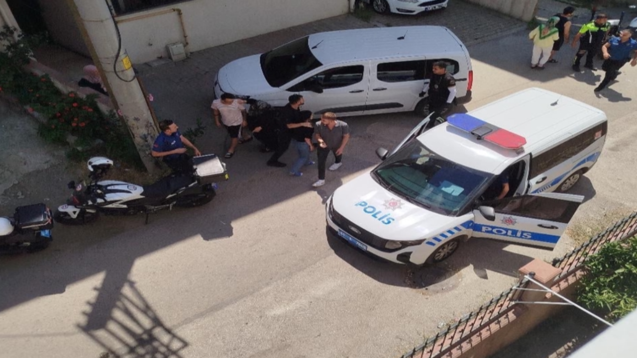 Başından vurulan kadın ağır yaralandı; evdeki 3 arkadaşı gözaltına alındı