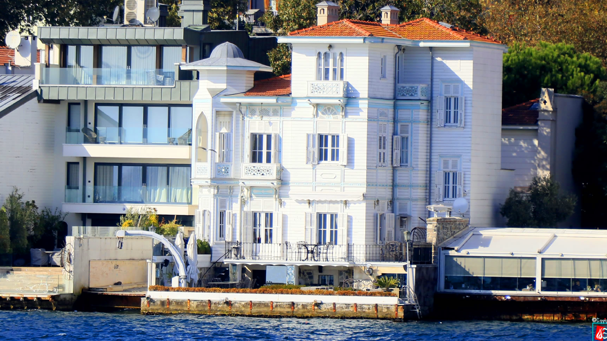 Satışta olan tarihi yalı alıcı bulamayınca indirime girdi