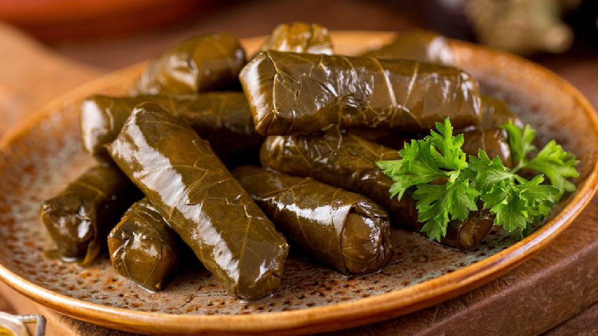 5 ayda 13 milyon dolarlık yaprak sarma sattık