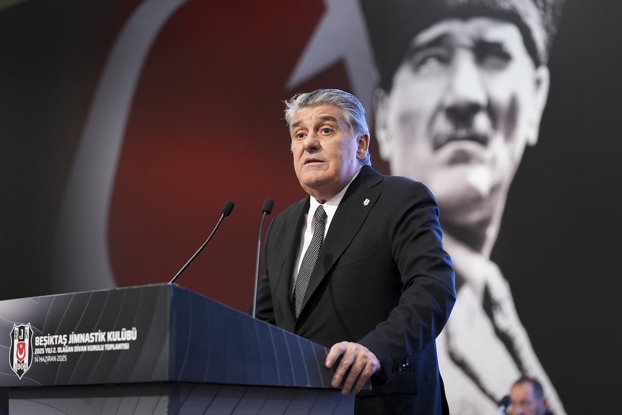 Beşiktaş’ın 7 futbolcusuna teklif var! Başkan Serdal Adalı resmen açıkladı