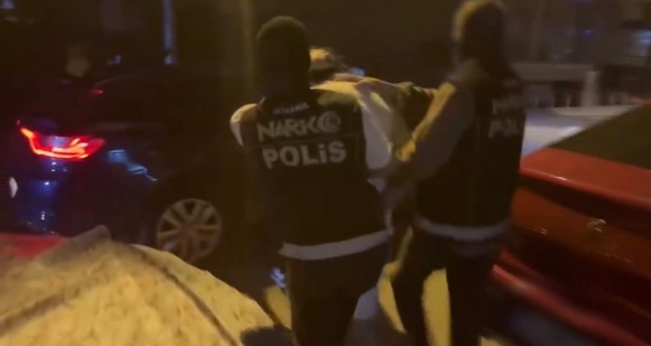 Kırmızı Bültenle Aranan Kaçakçı Beylikdüzü’nde Ele Geçirildi