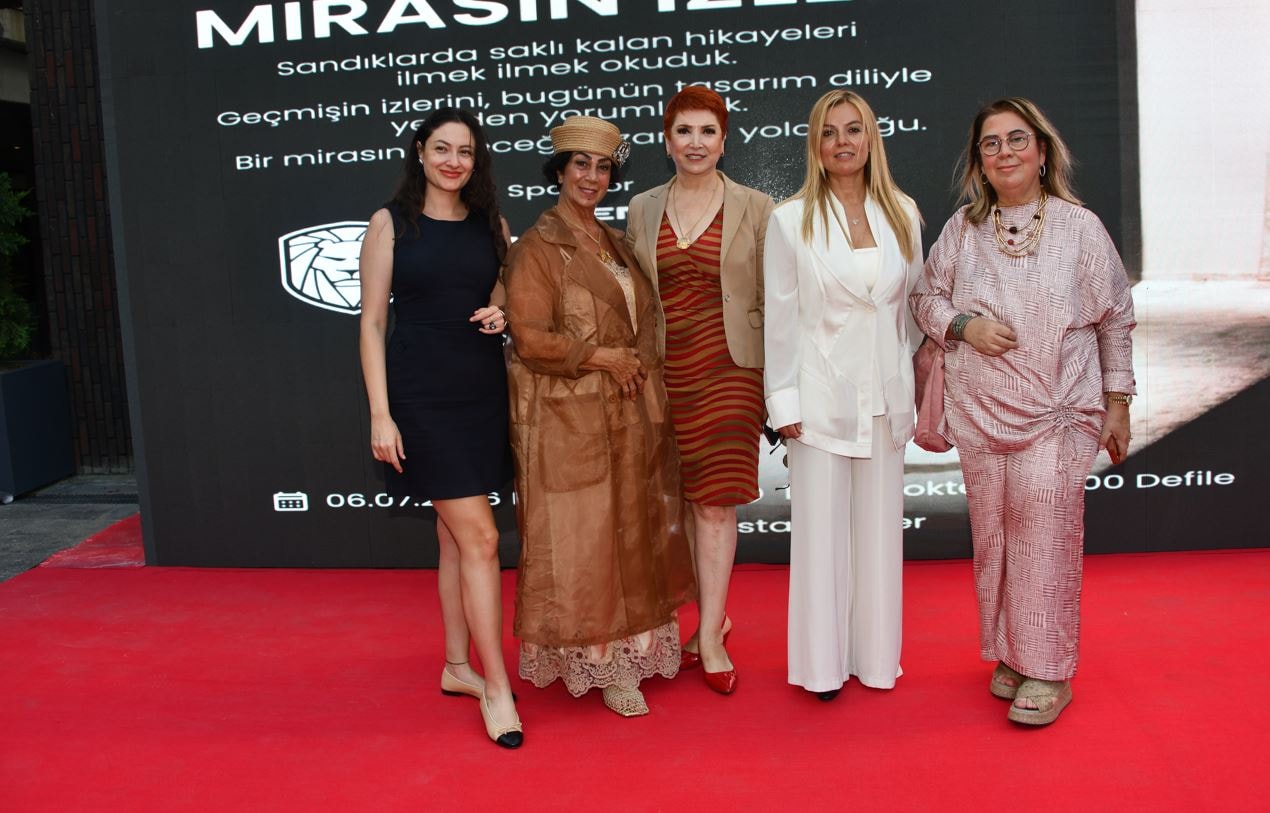 'Mirasın izleri' defilesi Benesta Center'da büyük ilgi gördü