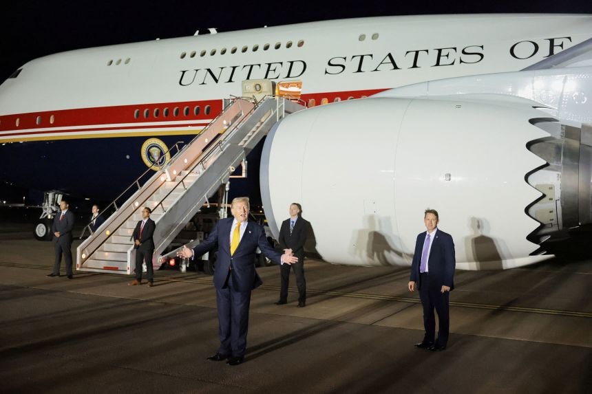 Türkiye'deki krizden sonra Trump, uçağını baştan aşağı değiştiriyor