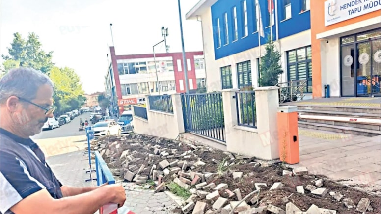 Başkan kızdı, kazdı