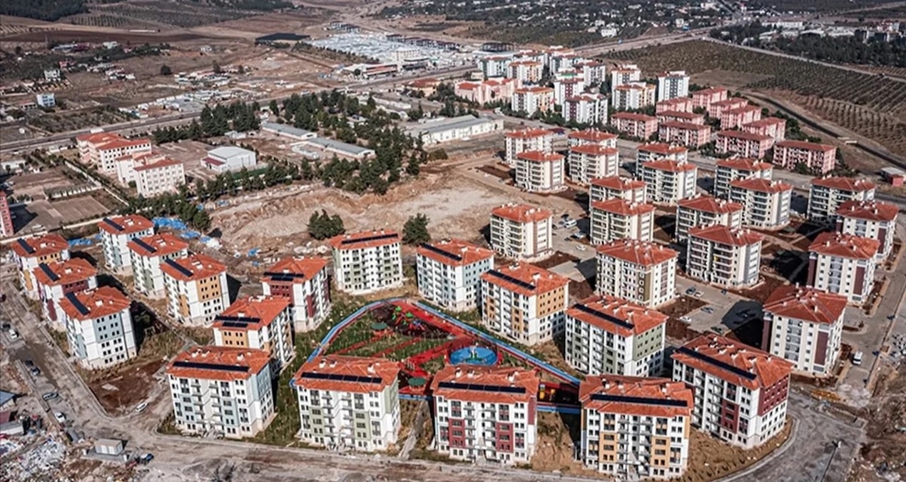 Deprem bölgesi toparlanamadı