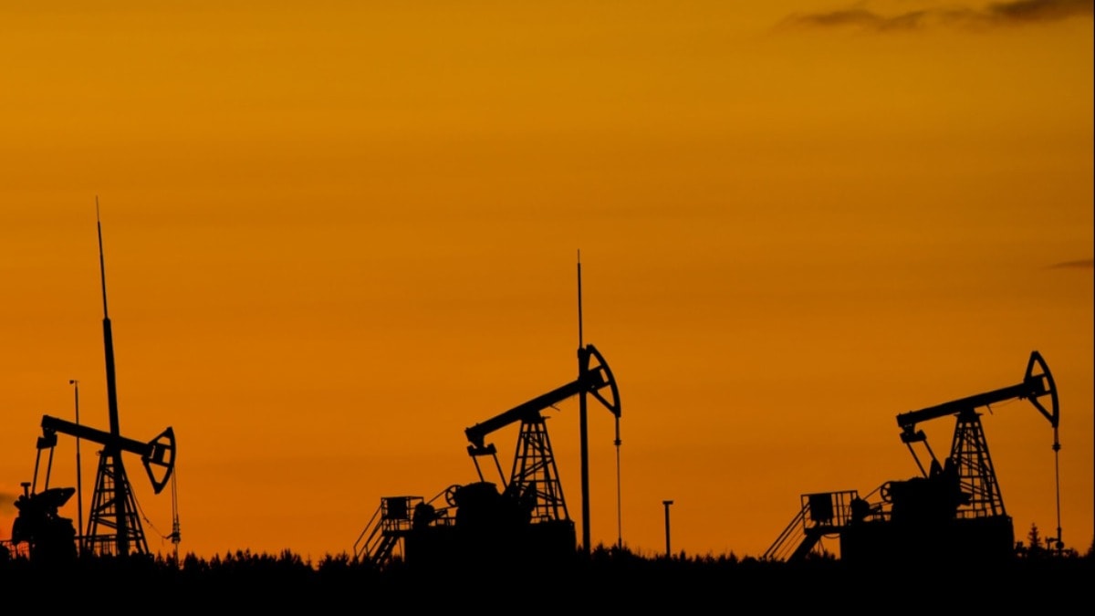 Piyasalarda deprem! Petrol son 4 haftanın zirvesine çıktı