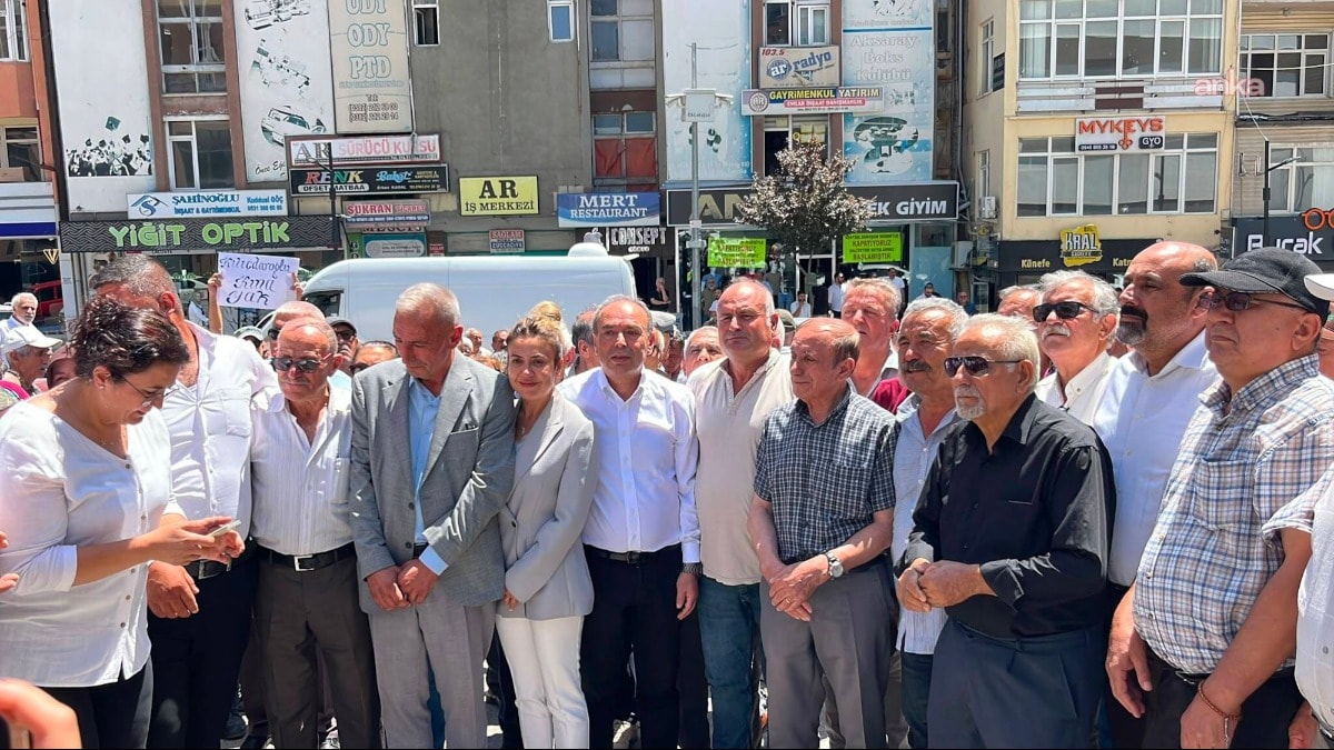CHP Aksaray'da toplu istifa