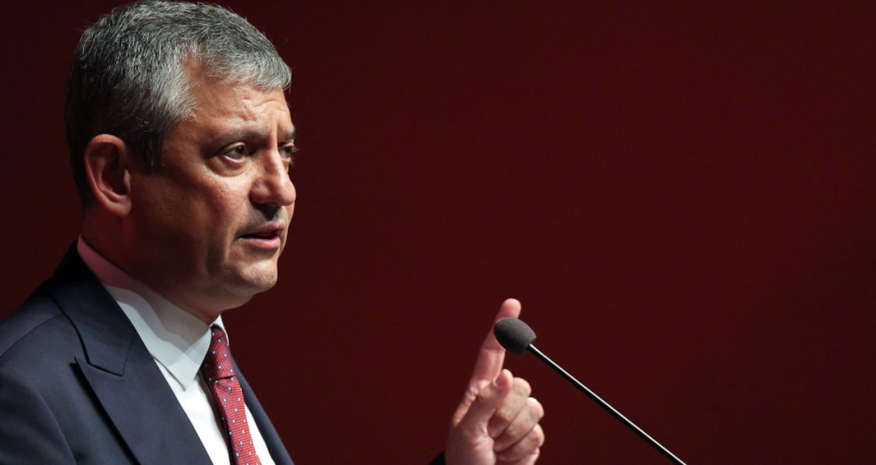 Özgür Özel'in ekibi yeni parti için ilk kez tarih ve milletvekili sayısı verdi