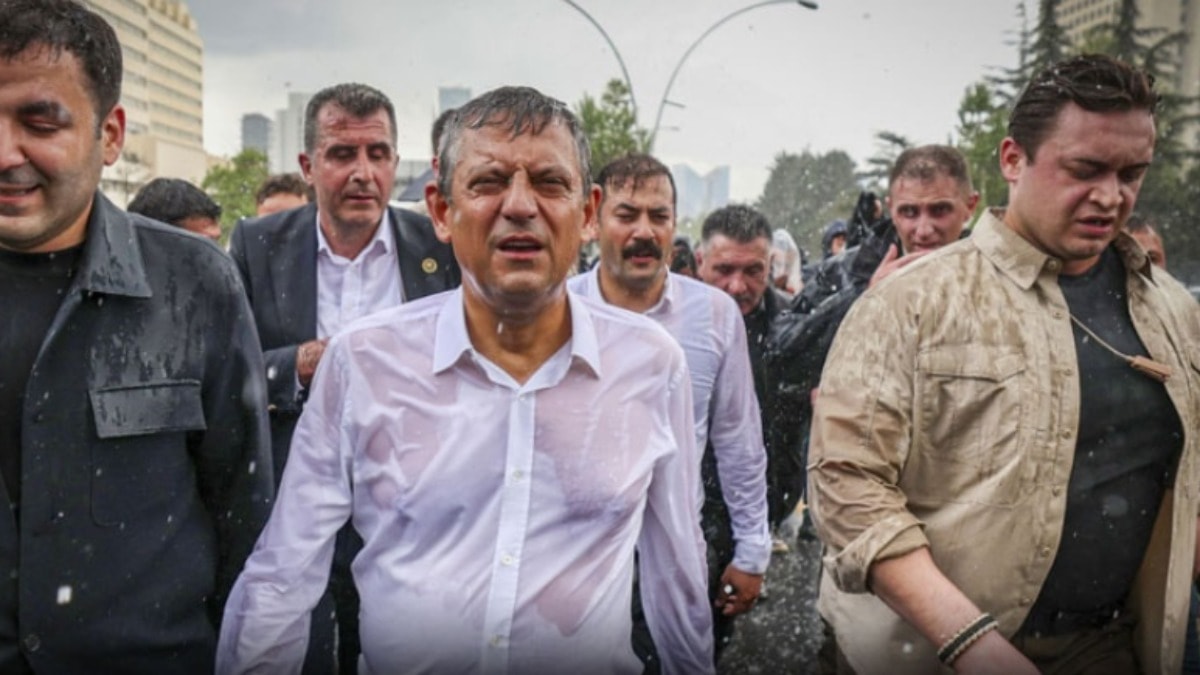 Dünya Türkiye'yi izliyor! Yorumlar Erdoğan'ın hoşuna gitmeyecek