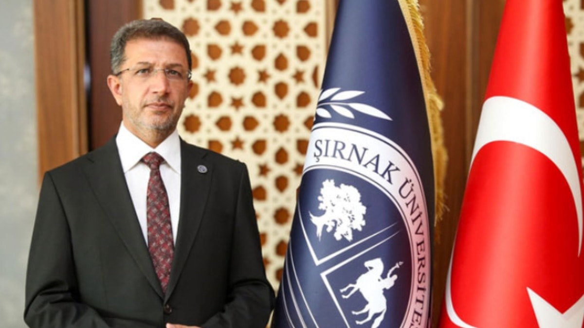Akrabalarını göreve atayan rektörden tuhaf savunma: Cuma'ya gitmeyenler bunu anlayamaz!