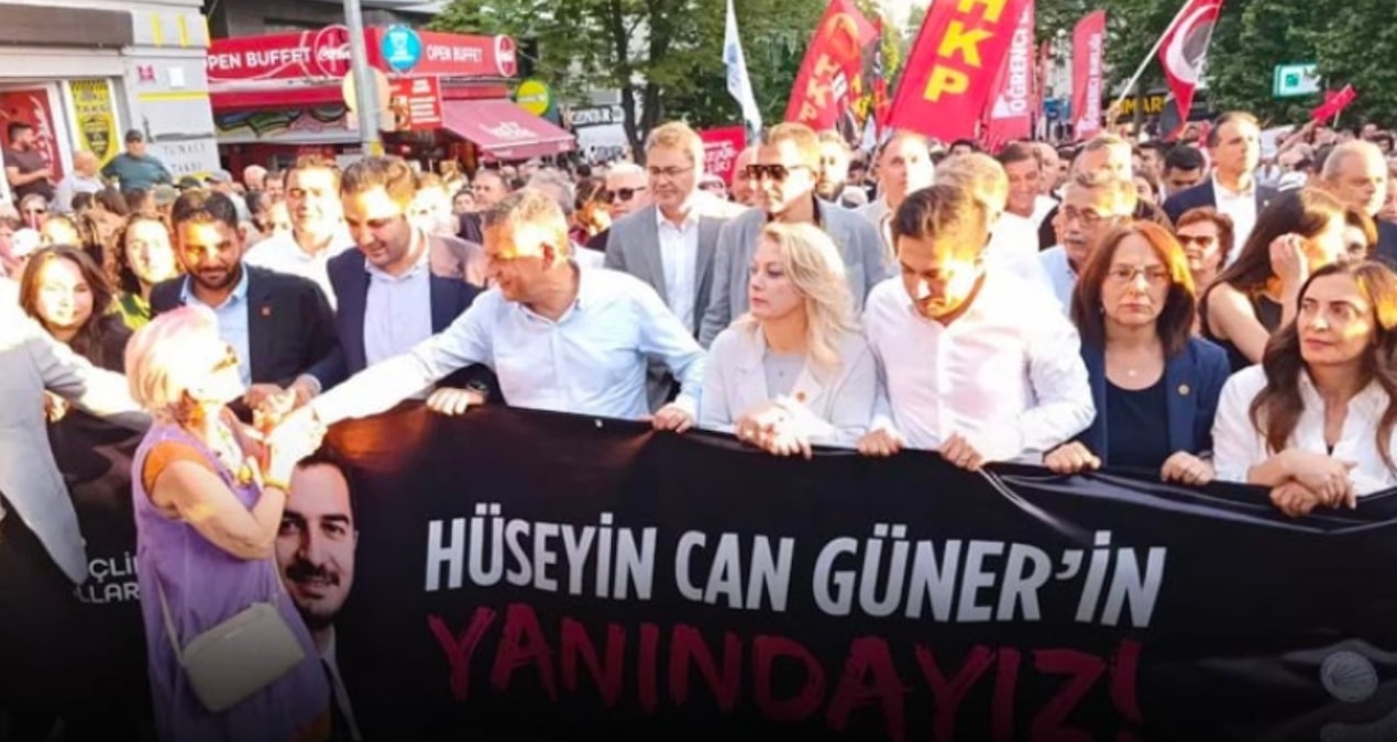 Özgür Özel onbinlerle yürüyor: Çankaya'da Millet İradesi yürüyüşü