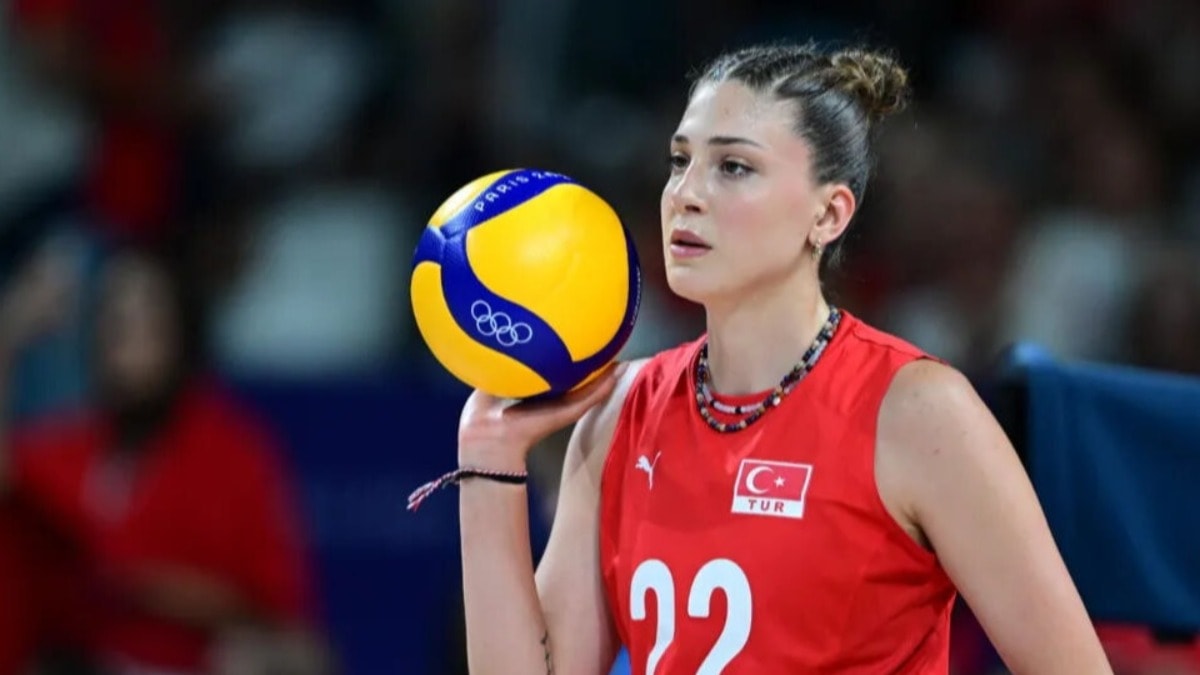 Filenin Sultanı uçaktan iner inmez paylaşımıyla gönülleri fethetti 