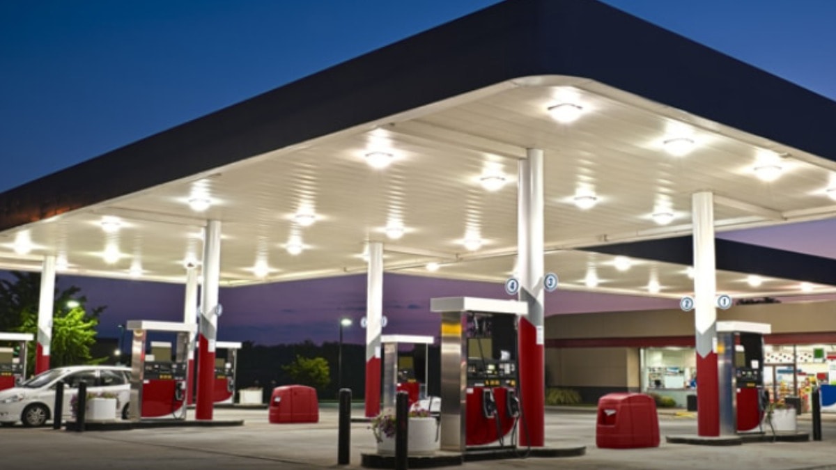 Araplar Türk akaryakıt şirketine ortak oluyor: Dünyanın en büyük petrol şirketi askerlerle pazarlıkta