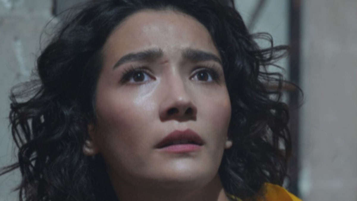 Aybüke Pusat'ın yeni filmindeki partner ortaya çıktı: Pis Yedili'yle hafızalara kazınmıştı