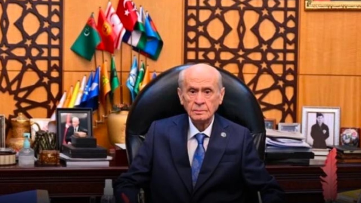 Figüran krizine en sert yorum Bahçeli'den geldi