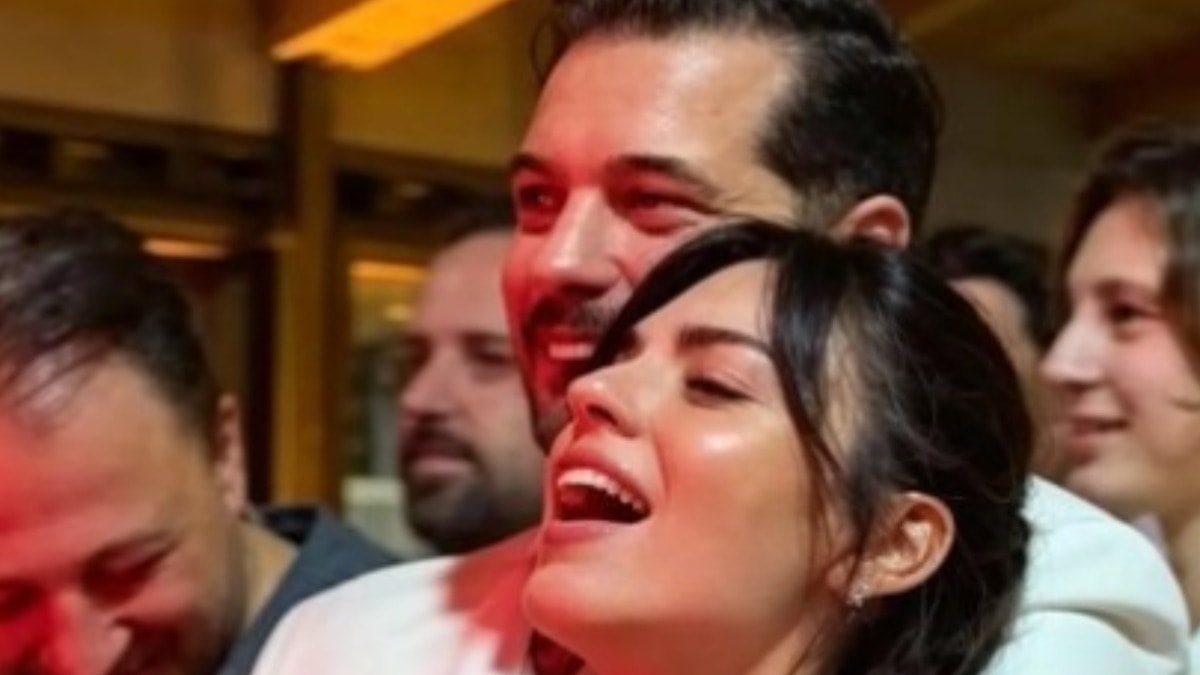 Gözlerden uzak aşk gün yüzüne çıktı: Çağatay Ulusoy ve Aslıhan Malbora ilk kez böyle görüntülendi