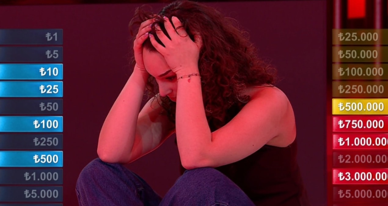 Kardeşi için yarışmaya katıldı, milyonları kaçırınca gözyaşlarına boğuldu: Dilek'in hikayesi duygulandırdı