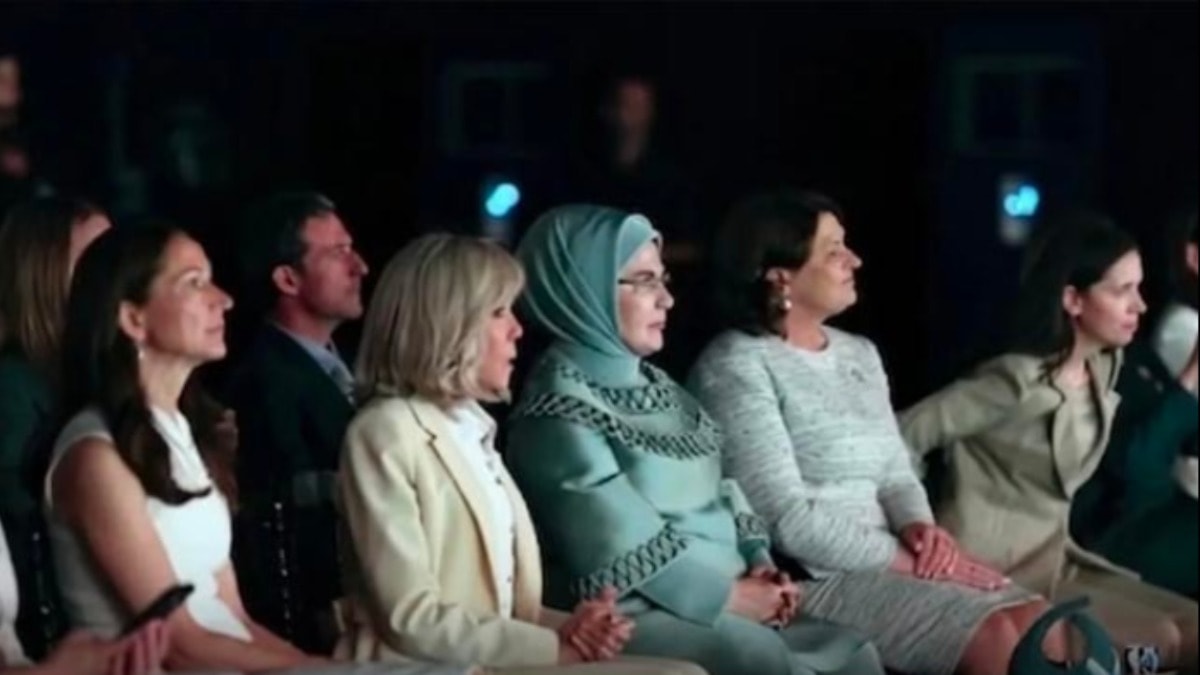Sadece Ajda Pekkan değil First Lady’lere defile sürprizi