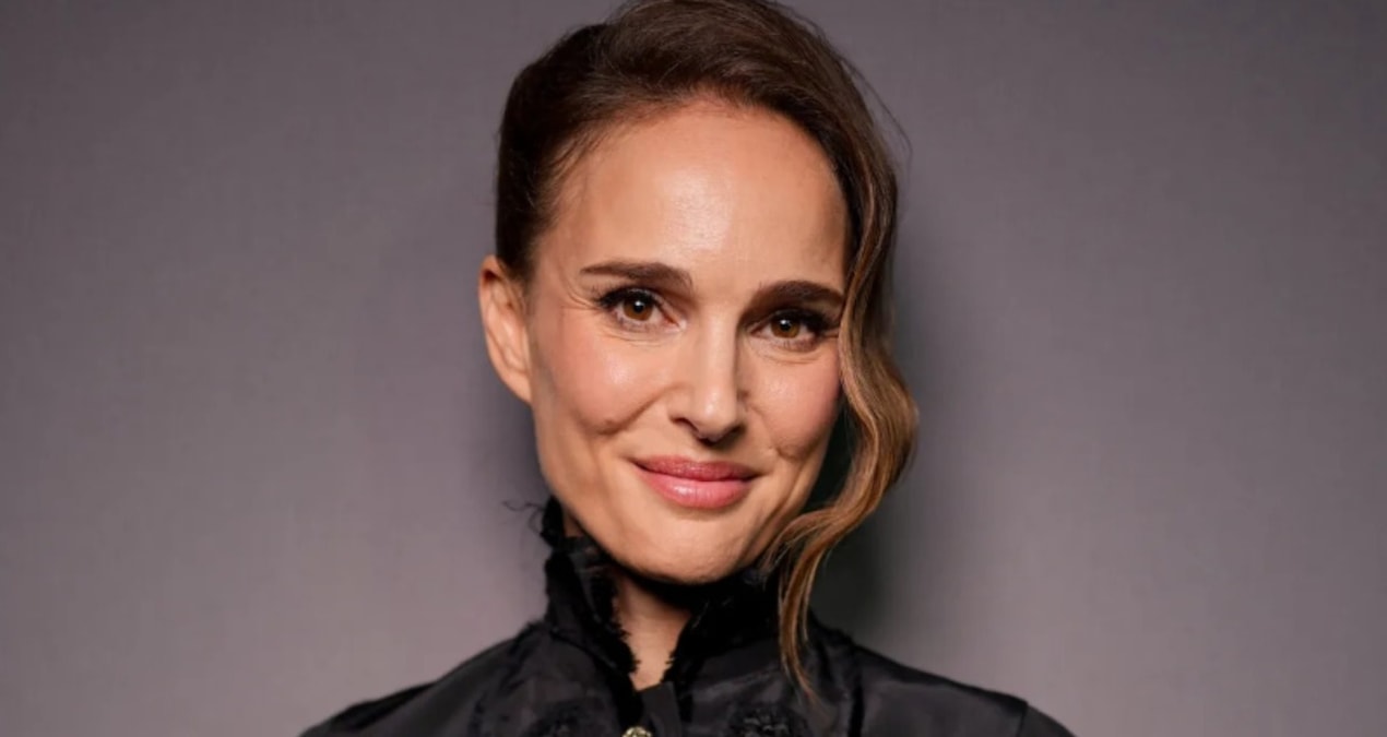 Natalie Portman karnını ilk kez gösterdi