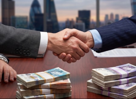 Türkiye’den çıktı, 900 milyon sterline ABD’lilere geçtiİngiltere’nin lider takviye edici gıda üreticilerinden Vitabiotics, küresel yapılanma adımları kapsamında Türkiye pazarından çekilmesinin ardından, yaklaşık 900 milyon sterlin karşılığında ABD'li özel sermaye fonu Bain Capital'e devredildi.
