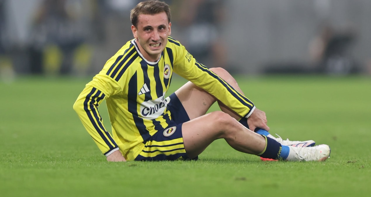 Fenerbahçe turu atlasa da taraftar o futbolcuya tepkili! 'Acilen Leao'yu alın'