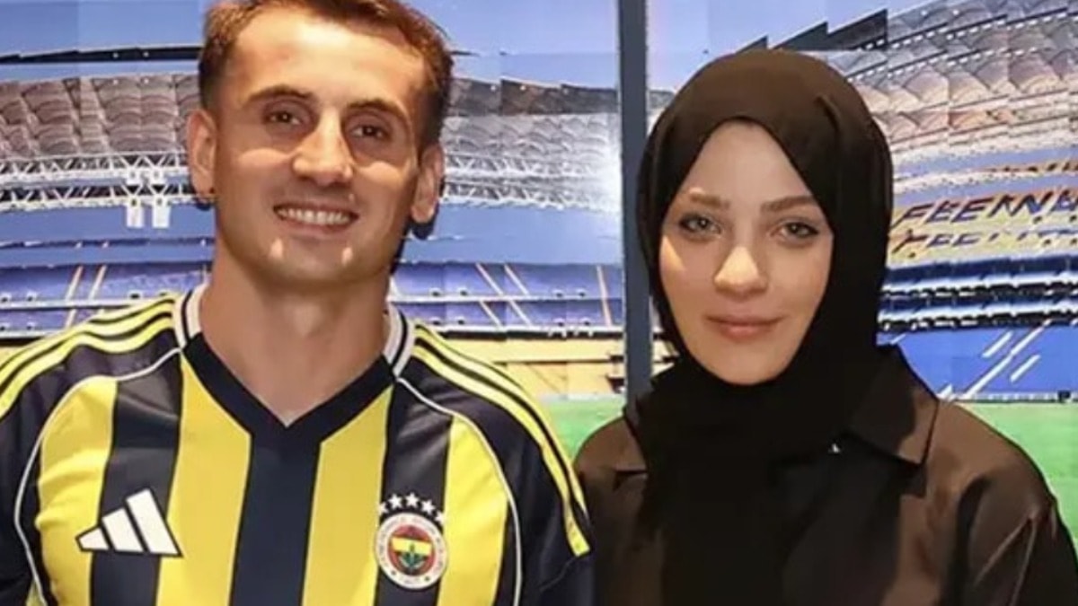 Müjdeyi antrenmanda aldı: Kerem Aktürkoğlu baba oldu, kızının ismi belli oldu