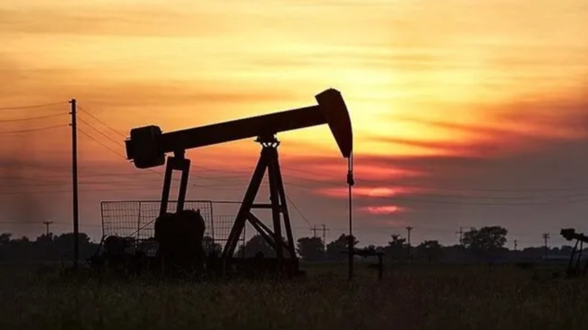 İran'ın füze saldırısı petrolü uçurdu
