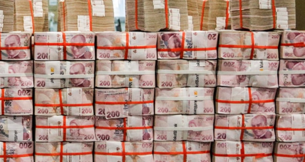 Vergi yetmedi borç rekor kırdı