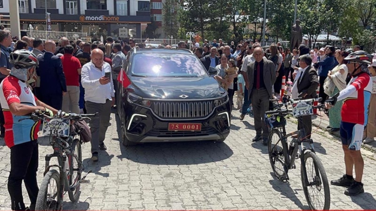 Butlancı CHP'li şikayet etmişti: Taytlı valiyi bisikletliler uğurladı