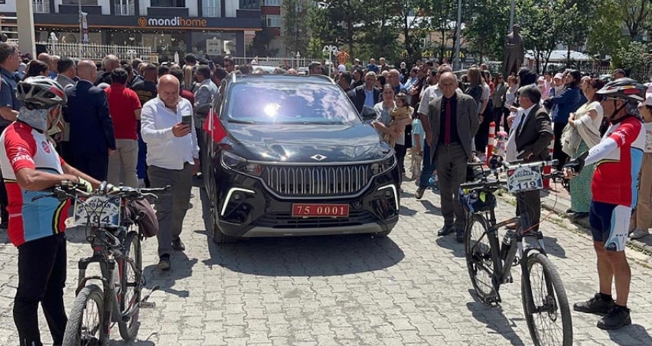Butlancı CHP'li şikayet etmişti: Taytlı valiyi bisikletliler uğurladı