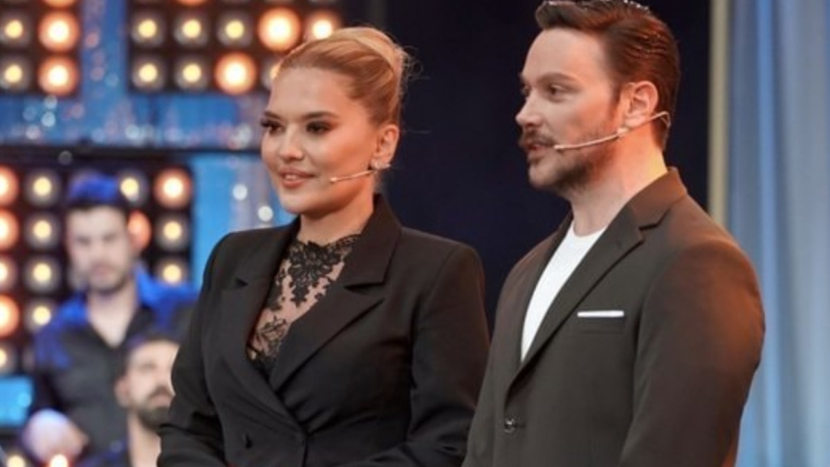 Demet Akalın ve Sinan Akçıl'a şok: Yayın akışından çıkarıldı
