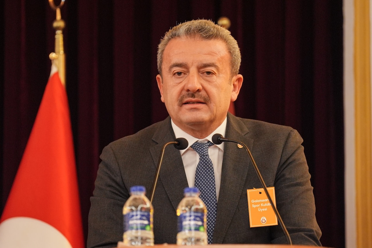 Galatasaray yönetiminde değişiklik