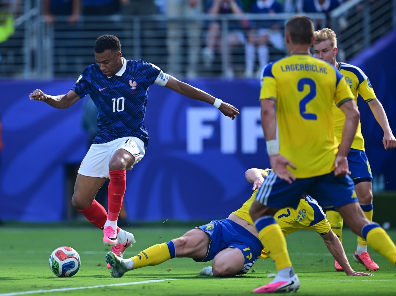 Mbappe şov yaptı, Fransa son 16'ya yükseldi