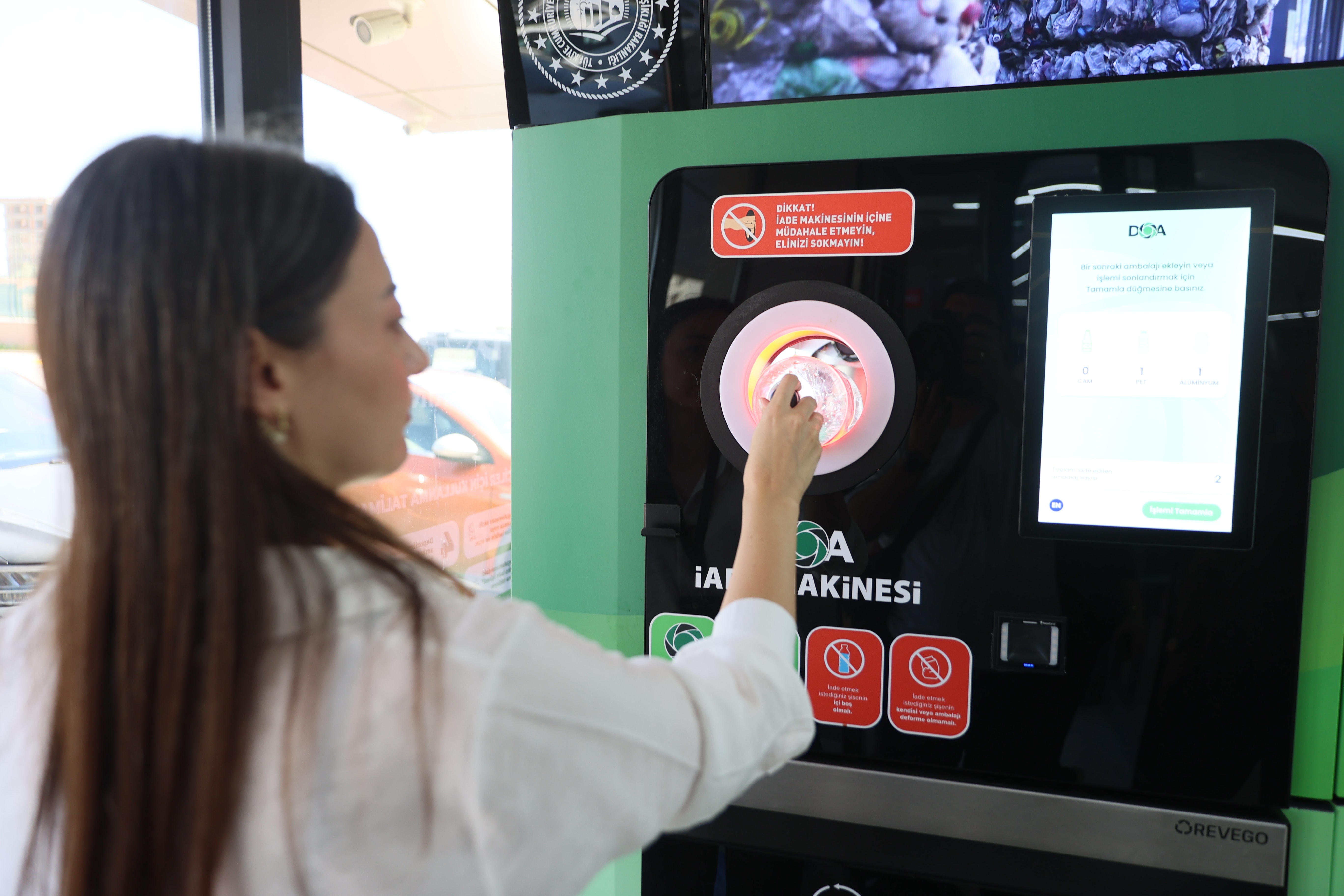 Otel, restoran ve kafelerde makineler kuruldu: İşte her şişenin 1 TL ettiği yeni sistemin tüm detayları