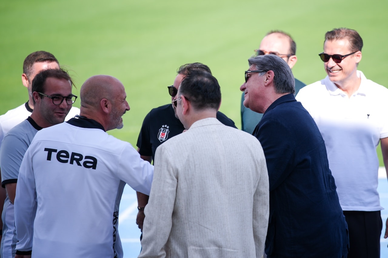 Serdal Adalı’dan Beşiktaş kampına ziyaret