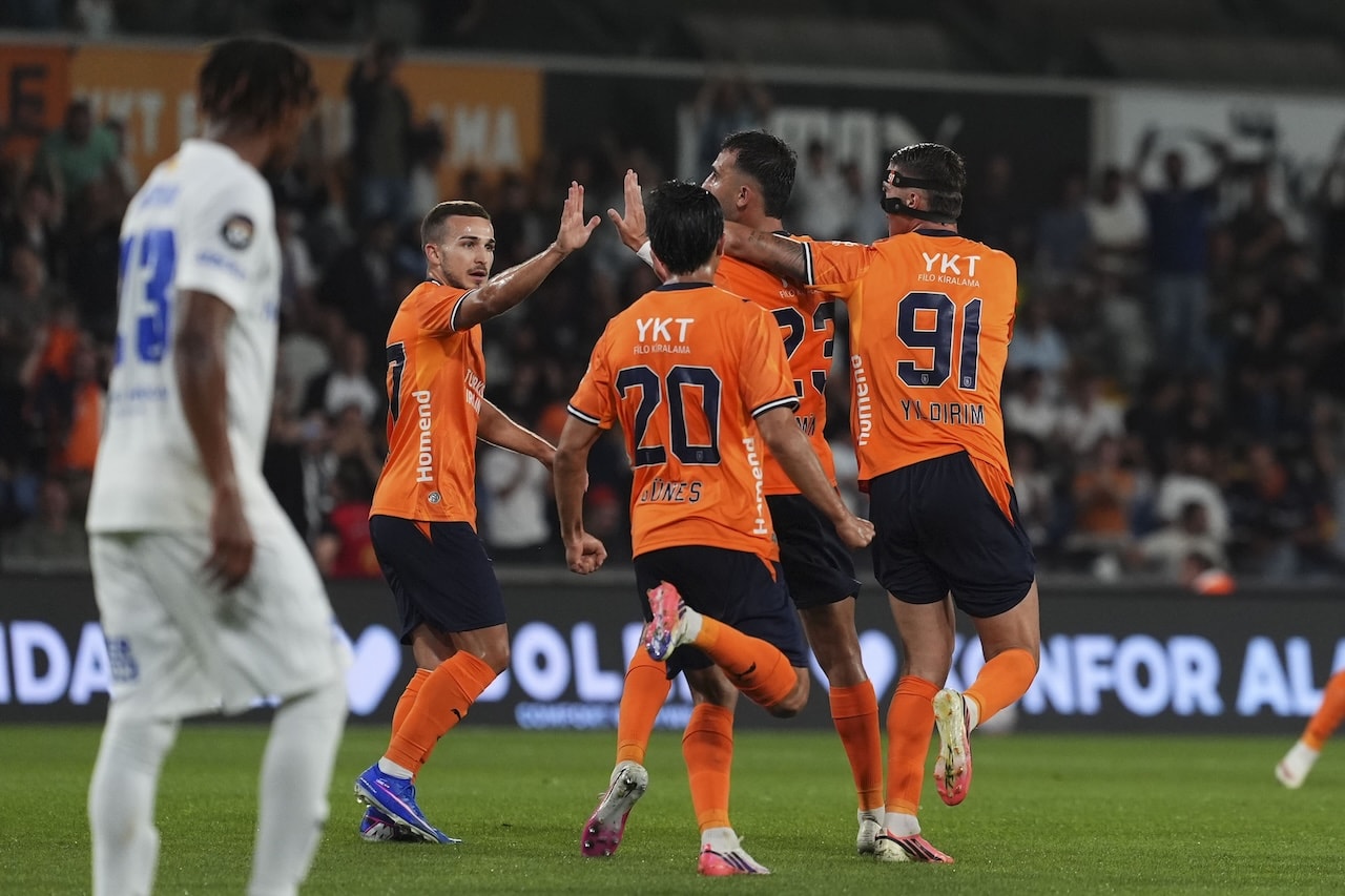 Başakşehir turu rövanşa bıraktı