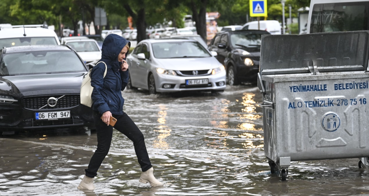 AKOM, İstanbul'a sağanak için tarih verdi