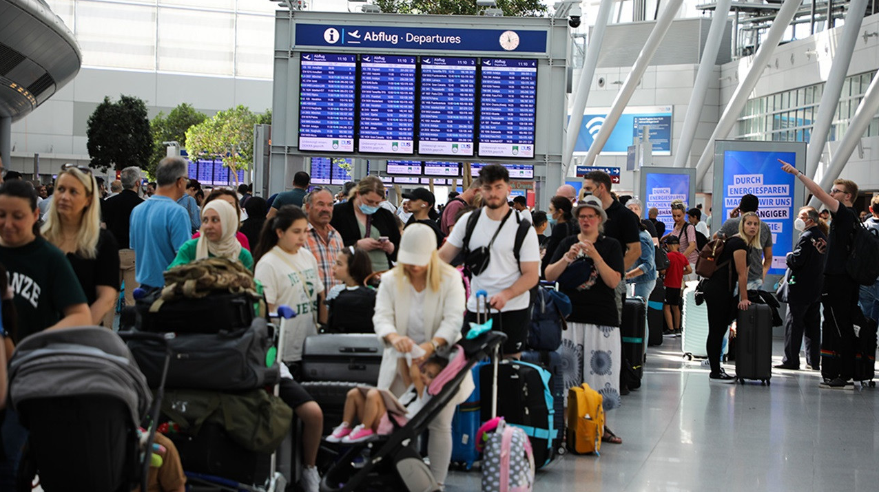 Türklerin akın ettiği ülkede pasaport krizi